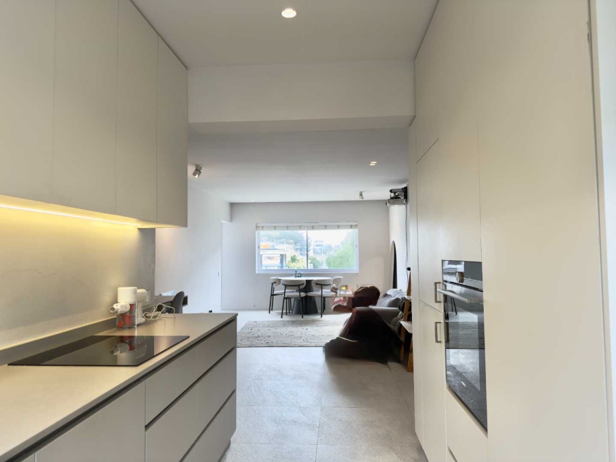 To Let 2 Bedroom Property for Rent in Sea Point Western Cape